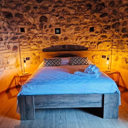 Thomas' Castle Apartman Pozzolengo Kültér fotó