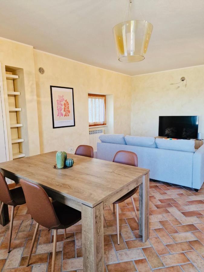 Thomas' Castle Apartman Pozzolengo Kültér fotó