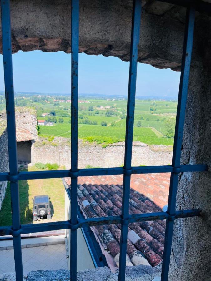 Thomas' Castle Apartman Pozzolengo Kültér fotó
