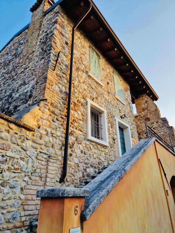 Thomas' Castle Apartman Pozzolengo Kültér fotó